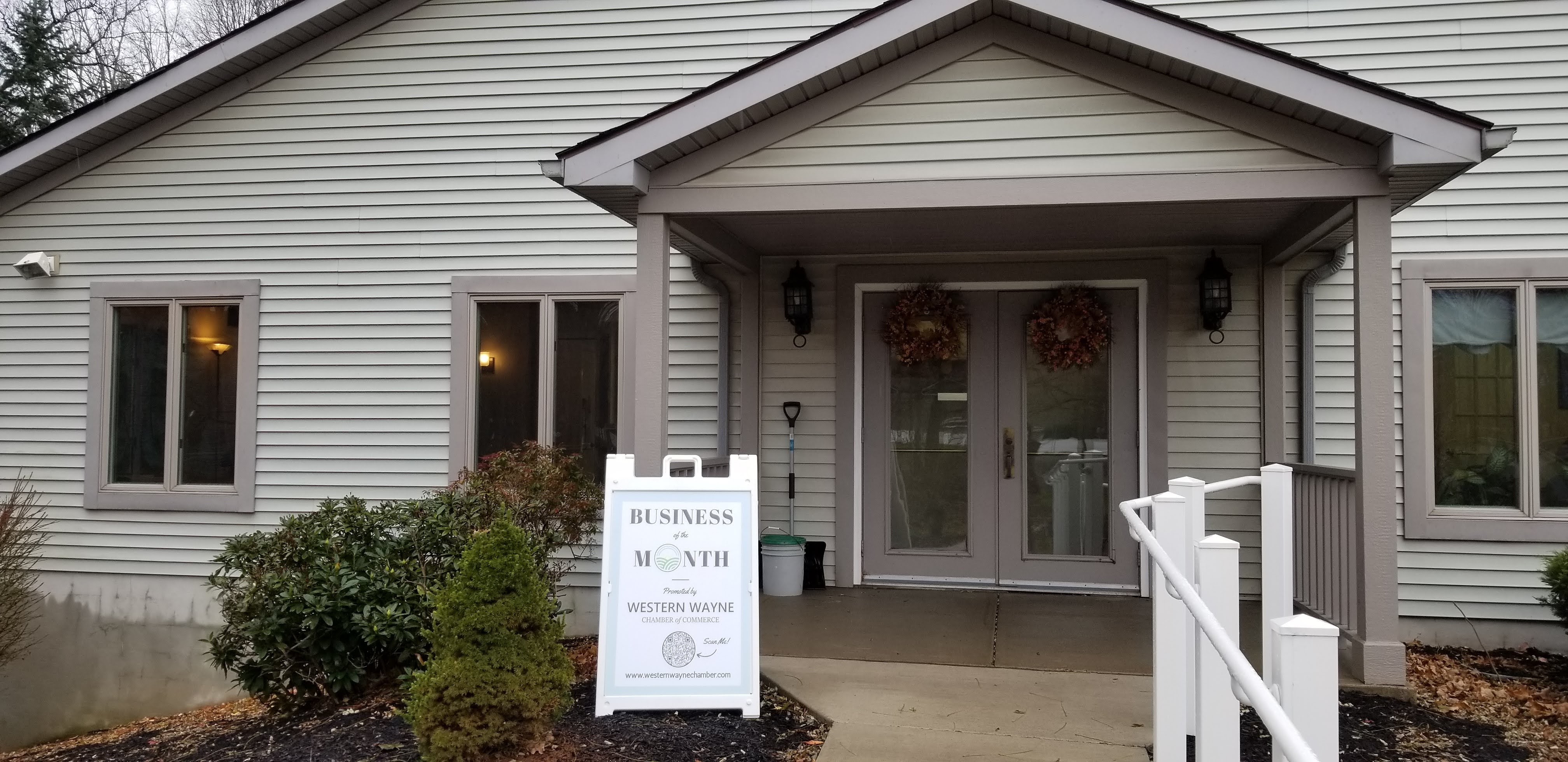 office building exterior of the best dentist in Marion, NY